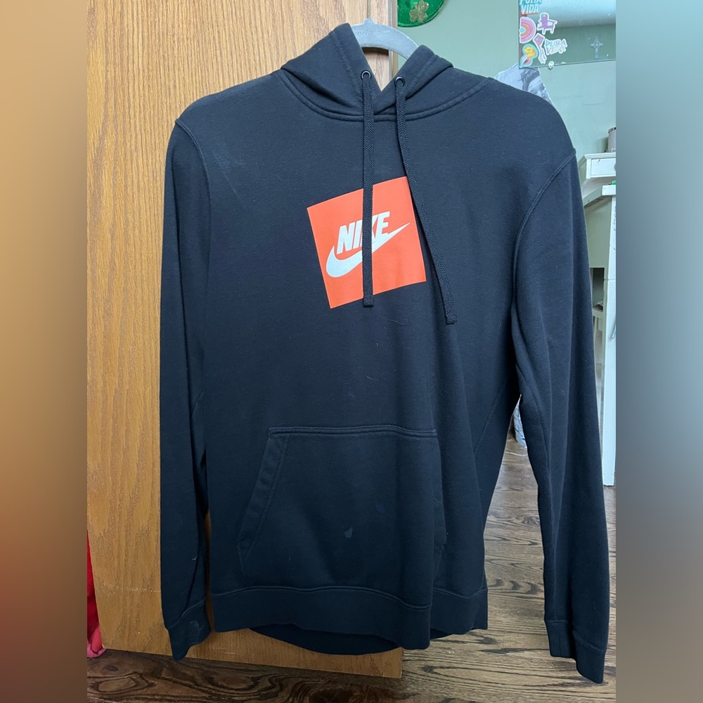 Nike sweatshirt